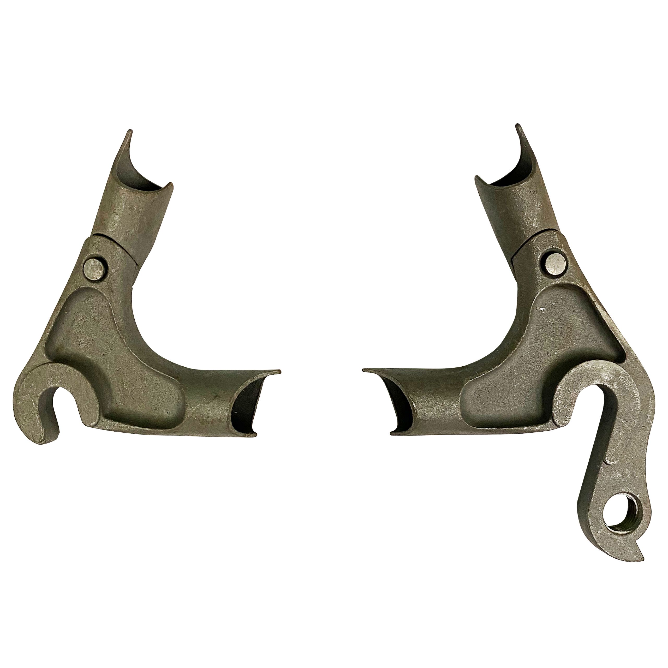 Adjustable Rear socket cast dropout Vertical